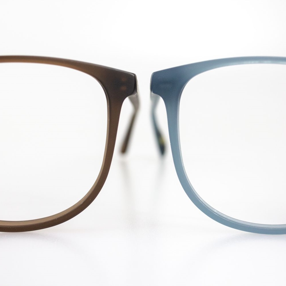 Produktfoto von 2 Brillenmodellen